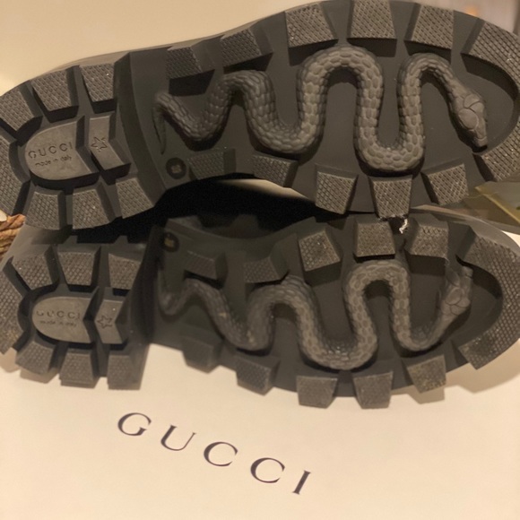 Gucci Leather Ankle Boot with Belt size 39 - Picture 6 of 10